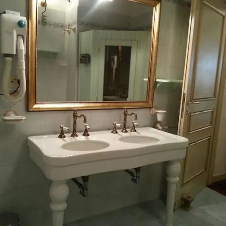 Dimore La Vecchia Apartment *